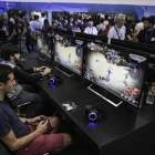 Un aspecto de la feria de videojuegos Barcelona Games World celebrada el año pasado.-JOAN CORTADELLAS