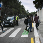 Un paso de peatones en Barcelona-RICARD CUGAT