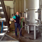 El responsable del vino Camino Soria, José Luis Sanz, en la bodega de elaboración en Aranda de Duero. -