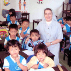 Madre Menchu Vallejo en uno de los centros que Escolapias tiene distribuidos por Japón. / M. V.-