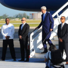John Kerry, a su llegada al aeropuerto de La Habana (Cuba).-Foto:   AFP / ADALBERTO ROQUE