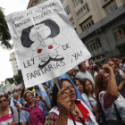 Manifestación de maestros en Buenos Aires.-EFE / DAVID FERNÁNDEZ