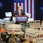 El magnate Donald Trump en un acto de campaña.-REUTERS / MARVIN GENTRY