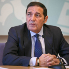 El consejero de Sanidad, Antonio María Sáez Aguado, informa sobre las novedades del programa de vacunación sistemática de Castilla y León para 2015-Ical
