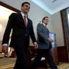 El presidente Mariano Rajoy y el líder de la oposición, Pedro Sánchez, en una de las reuniones que mantuvieron en el Congreso.-DAVID CASTRO