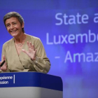 La comisaria europea de Competencia, Margrethe Vestager, en una rueda de prensa en Bruselas.-EFE / OLIVIER HOSLET