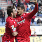 Sergi Enrich y Gaffoor esperan celebrar más goles hoy en Palamós.-Diego Mayor