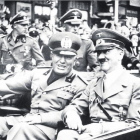 Hitler y Mussolini, en septiembre de 1938, en la frontera alemana, antes de la conferencia de Múnich.-