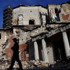 El centro histórico de la ciudad italiana de L'Aquila, tras la gran sacudida del año 2009.-Foto: AFP / KLAMAR