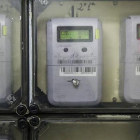 Contadores de electricidad en una comunidad.-JOAN PUIG