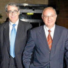 Lucas Hernández y Julio Fermoso, ex director general y ex presidente de Caja Duero, en una imagen de archivo. / ICAL-