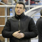 El técnico del Numancia, Juan Carlos Unzué. / ÚRSULA SIERRA-