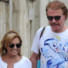 La periodista Maria Teresa Campos y el humorista Edmundo Arrocet, en Marbella, en una foto de archivo.-