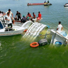 El naufragio de la embarcación en el río amazónico en Porto de Moz, Brasil.-EL PERIÓDICO