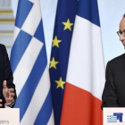 Tsipras (izquierda) y Hollande, en la declaración ante la prensa.-Foto: AFP / MARTIN BUREAU