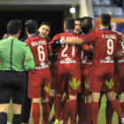 Los jugadores del Numancia se abrazan para celebrar uno de los dos goles con los que el domingo derrotó al Mallorca.-Diego Mayor