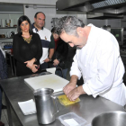 Tony Botella con algunos cocineros sorianos.-Valentín Guisande