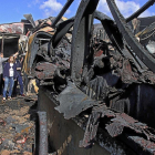 La consejera de Agricultura, Milagros Marcos, visita la fábrica de Embutidos Rodríguez arrasada por el fuego.-ICAL