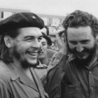 Ernesto Che Guevara y Fidel Castro.-