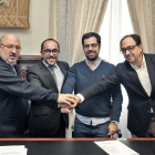 Martínez, Rey, Carazo y López tras la firma de la cesión en la Diputación Provincial de Soria.-M.T.