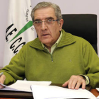 Fernando Ligero, presidente de la Aecc de Soria,ayer, en las dependencias que la asociación posee en la avenida Duques de Soria de la capital. / VALENTÍN GUISANDE-