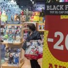 Actividad comercial en el pasado Black Friday.-FERRAN SENDRA