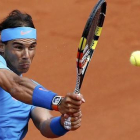 Rafael Nadal, en acción, en su debut en Roland Garros.-Foto:   REUTERS / PASCAL ROSSIGNOL