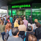 Entrada del primer supermercado de Mercadona en Portugal, en Vila Nova de Gaia, en la region de Oporto, a principios de julio.-EFE
