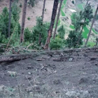 Paisaje devastado tras el bombardeo indio en la Cachemira paquistaní.-AFP