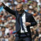 Zinedine Zidane, durante el derbi madrileño del sábado pasado.-EFE / BALLESTEROS