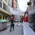 Actuación de los bomberos de la capital, en una imagen de archivo.-ALVARO MARTÍNEZ