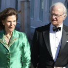 Los reyes de Suecia acuden a un acto en Estocolmo en 2015.-ANDERS WIKLUND / EFE