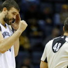 Marc Gasol fue el artífice de una remontada agónica en el último cuarto ante los Magic.-EFE / MIKE BROWN