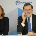 María Dolores de Cospedal junto a Mariano Rajoy durante el comité ejecutivo nacional del PP.-/ JOSÉ LUIS ROCA