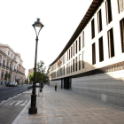 Fachada principal de los Juzgados de Valladolid, donde los padres de la menor prestaron declaración ayer-J.M. LOSTAU