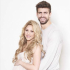 Shakira y Piqué, en la imagen que han distribuido para celebrar el 'baby shower'.-Foto: AGENCIAS
