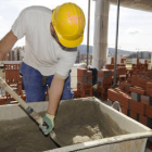 La construcción atrajo más contratos para personas foráneas que los domiciliados que salieron a trabajar fuera. / V. G.-