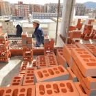 Un trabajador de la Construcción, en una imagen de archivo.-VALENTÍN GUISANDE