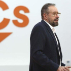 Juan Carlos Girauta, portavoz de Ciudadanos, en la rueda de prensa de este lunes.-DAVID CASTRO
