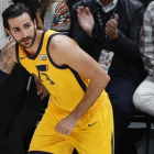 El jugador de Jazz Ricky Rubio celebra su anotacion contra Nuggets-/ GEORGE FREY