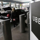 Uber defiende que la ciudad no tenía competencia para aprobar esa medida.-AP