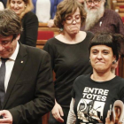 El president Puigdemont junto a Anna Gabriel y Eulàlia Reguant.-JULIO CARBÓ