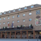 Exterior del Ayuntamiento de Móstoles.-WIKIMEDIA