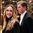 Eric Trump y si esposa Lara.-AFP / JEWEL SAMAD