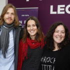 La eurodiputada de Podemos Estefanía Torres (D); el secretario autonómico, Pablo Fernández y la diputada Ana Marcello (C), mantienen un encuentro con asociaciones ganaderas y productores leoneses para conocer las necesidades del sector-ICAL