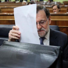 Rajoy se prepara para dar cuenta del Consejo Europeo en el Congreso, el miércoles 15 de marzo.-JOSE LUIS ROCA