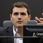 El líder de Ciudadanos, Albert Rivera, este viernes en rueda de prensa en el Congreso.-JOSÉ LUIS ROCA
