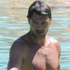 Paolo Maldini presume de forma física en las playas de Eivissa.-GTRES