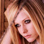 Avril Lavigne.-