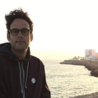 Ramón González, autor de la novela Paz, amor y Death Metal.-EL PERIÓDICO